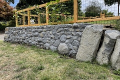 Basalt retaining wall